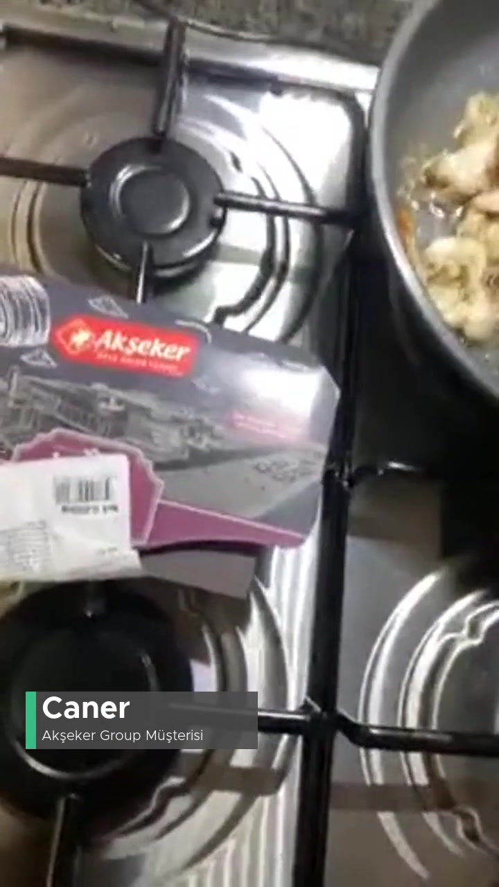 Akşeker Kokoreçten Başka Her Şey videonun kapak resmi