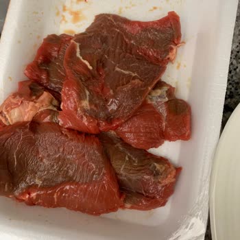 Taze Görünen Etin Kararan Yüzü Ve Kötü Koku Şoku