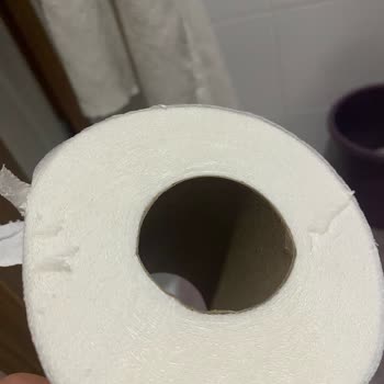 Solo Tuvalet Kağıdı Ruloları Sürekli Parçalanıyor