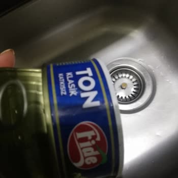 Ton Balıklı Makarna İçinde Tehlikeli Cisimler