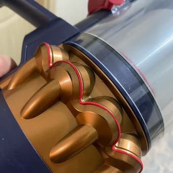 Dyson Süpürge Deformasyon Sorunu Çözülmüyor