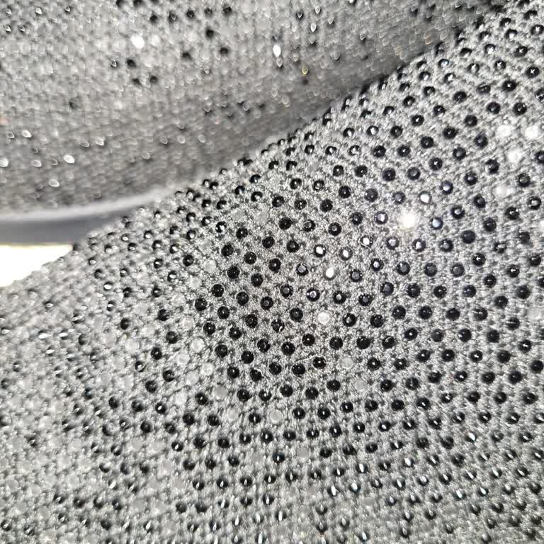 Derimod Ayakkabılarının İlk Giyişte Taşları Düştü, Çözüm Sunulmadı