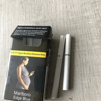 Marlboro Edge Blue Paketinden Kısa Sigara Çıktı