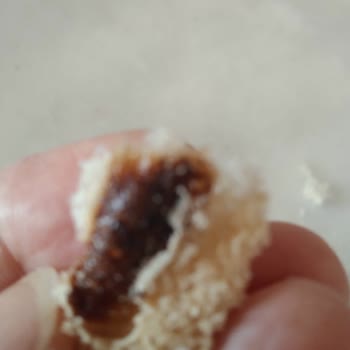 İstanbul Halk Ekmek Glutensiz Ekmekte Şok: Hamam Böceği Skandalı!