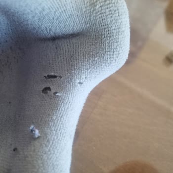 Adidas Ayakkabının 2 Ayda Kullanılamaz Hâle Gelmesi