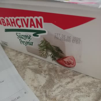 BİM'den Aldığım Küflü Peynir Şoku!
