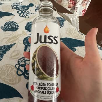 Severek Aldığımız İçecekten Çıkan Şok Edici Yabancı Madde!