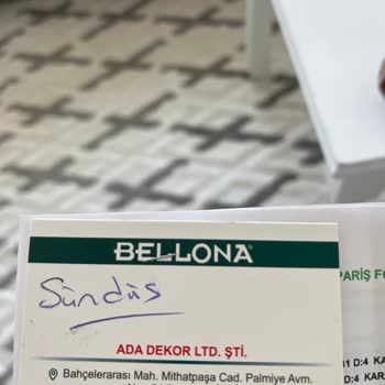 Kırık TV Ünitesi Ve İletişimsizlik Sorunu