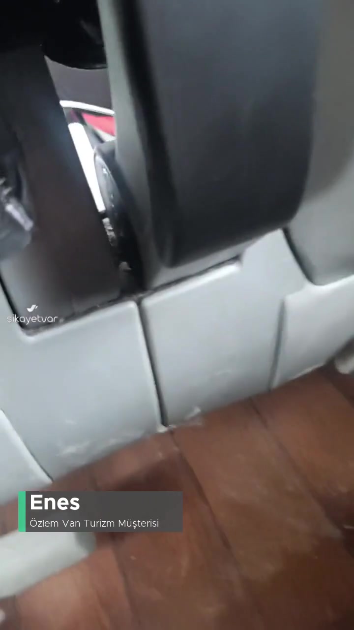 Özlem Van Turizm Pis Otobüs! videonun kapak resmi