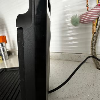 Arzum Tost Makinesi: Plastik Kokusuyla Gelen Hayal Kırıklığı