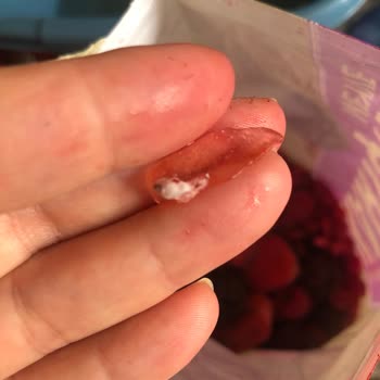 Dondurulmuş Meyvelerde Tuhaf Beyaz Madde Şoku