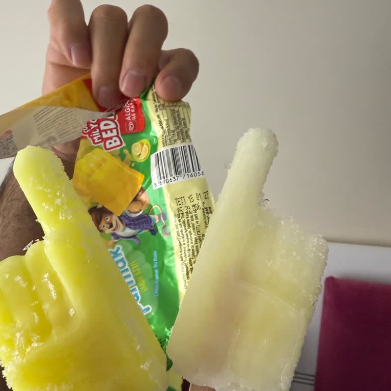 Algida Max Buz Parmak Ürününde Renk Ve Tat Sorunu