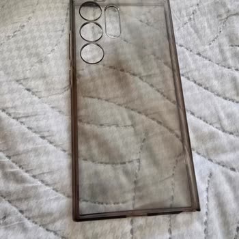 Spigen Kılıfın Hızla Sararması Hayal Kırıklığı Yarattı