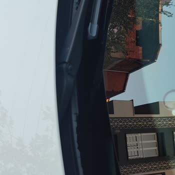 BMW F30 Model Araçta Kronik Ön Cam Izgara Sorunu