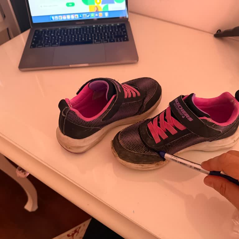 Waterproof Kız Çocuk Ayakkabısında Tasarım Hatası Ve Müşteri Hizmetleri Sorunu