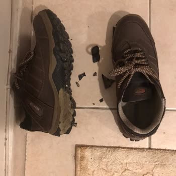 Ayakkabı Tabanlarının Beklenmedik Çürümesi