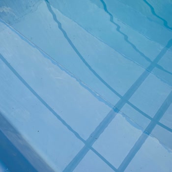 Soğuk Ve Kirli Havuz Deneyimi: Tatil Hayal Kırıklığı