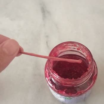 BİM'den Alınan Reçelde Plastik Çubuk Şoku