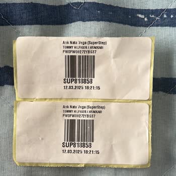 Kalitesiz Ayakkabı Ve İlgisiz Müşteri Hizmeti