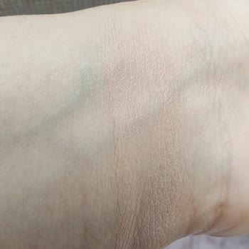 Estee Lauder Fondöten Ve Kapatıcıda Renk Uyumsuzluğu Ve Oksitlenme Sorunu