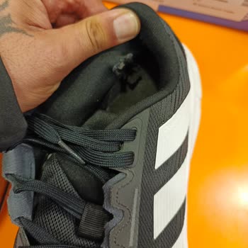 FLO Mağazasında Garanti Sorunu Ve Kalite Hayal Kırıklığı