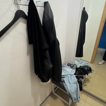 Bayburt Mavi Mağazasında Prova Odaları Ve Çalışan İlgisizliği