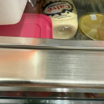 Siemens Buzdolabı Raflarındaki Çizilme Sorunu