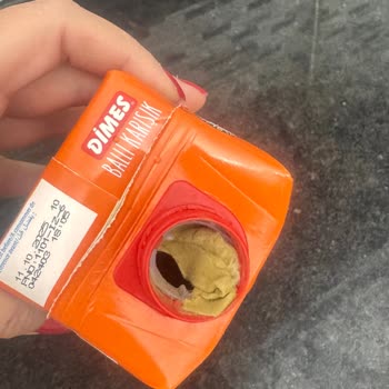 Küflü Meyve Suyu Şoku: Çocuğuma İçirdim!