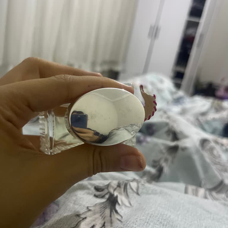 Chole Parfümün Kusurlu Kapak Ve Basma Tuşu Sorunu