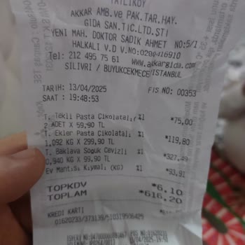 Pastadan Çıkan Saç Şoku: Gıda Güvenliği Sorunu