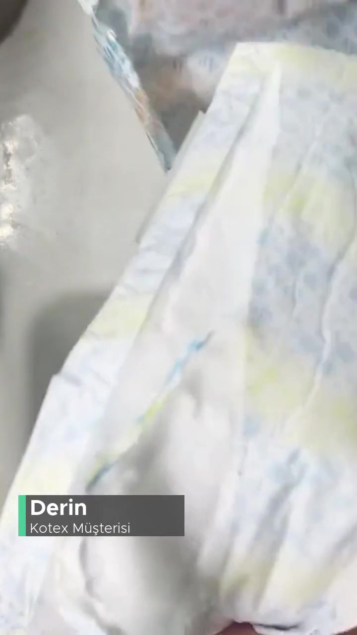 Kotex Kalitesiz Malzeme Ve Açarken Yırtılması! videonun kapak resmi