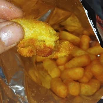 Domates Soslu Cipsin İçinden Çıkan Taşlar