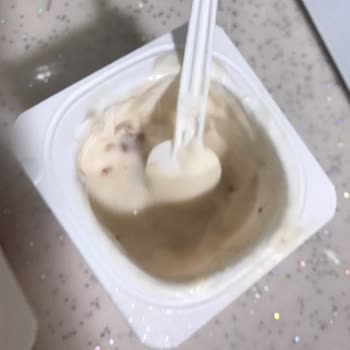 Bozuk Yoğurtla Karşılaşmanın Şoku