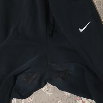 Nike Eşofmanlarında Tüylenme Ve Yırtılma Sorunu