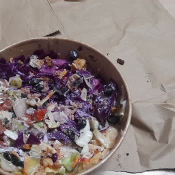 Yemekte Böcek Şoku: Güvenimizi Sarsan Deneyim