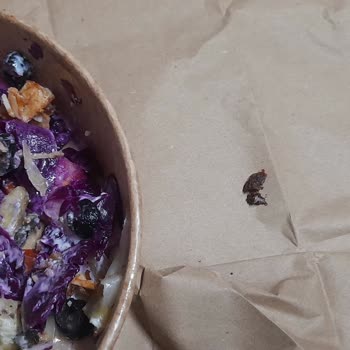 Yemekte Böcek Şoku: Güvenimizi Sarsan Deneyim