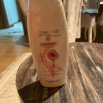 Rosense Şampuanları Kötü Kokuyor