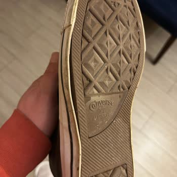 Converse Ayakkabıda Beklenmedik Taban Açılması