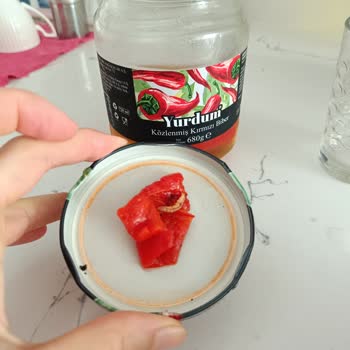 Közlenmiş Biberden Çıkan Tırtıl Şoku