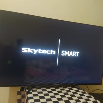 Skytech TV Açılmıyor Ve Smart Ekranında Takılı Kalıyor