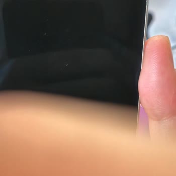 Samsung Telefon S25 Ultra'nın Ekran Sorunu: Hayal Kırıklığı