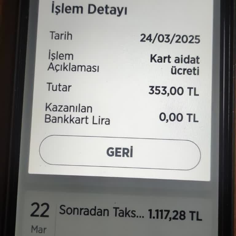 Emekli Müşteriden Ziraat Bankası'na Kart Aidatı Tepkisi: Hukuki Adımlar Kapıda!