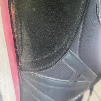 Armani Exchange Ayakkabı Sorunu: Kullanıcı Hatası Mı, Ürün Kusuru Mu?