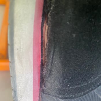 Armani Exchange Ayakkabı Sorunu: Kullanıcı Hatası Mı, Ürün Kusuru Mu?