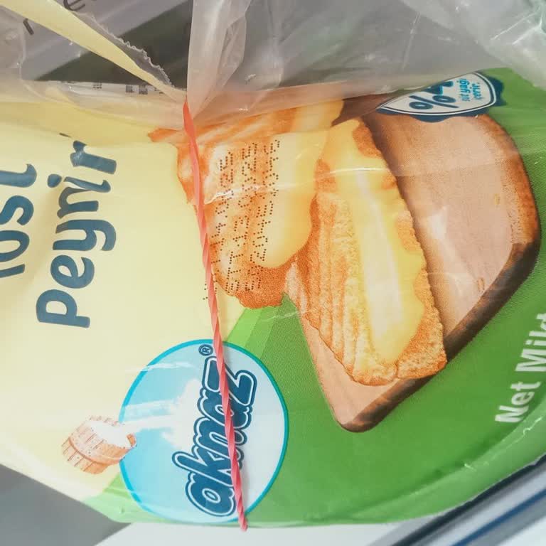 Aknaz Tost Peyniri'ndeki Tuhaf Tat Sorunu