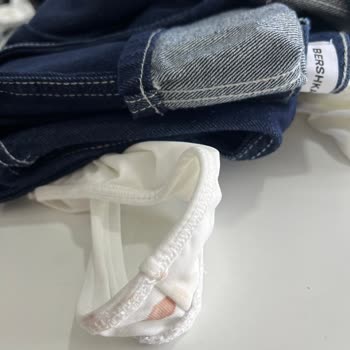 Bershka Sent Me a Bodysuit With Menstrual Stains - Did Not Check the Replacement