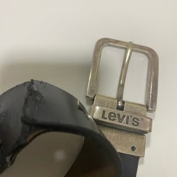 Levis Deri Kemer Aldatmacası: 1 Ayda Parçalandı