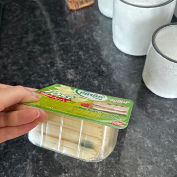 Küflü Peynir Ve İletişim Eksikliği