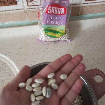 BİM Market Kuru Fasulyede Taş Ve Çürük Sorunu