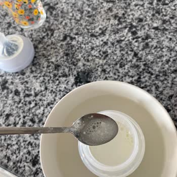 Bebelac Gold 1 Bebek Mamasındaki Tuhaflık ve Kusma Problemi